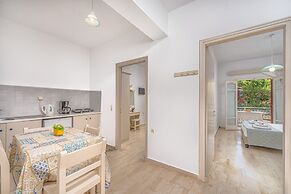 Pyrgaraki Studios and Apartments