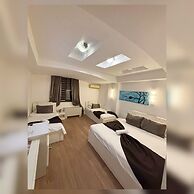 Hotel Theranda