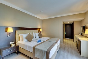 Faros Premium Beach Hotel