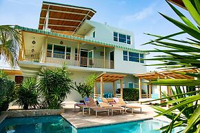 Numero Uno Piñones Short Term Rental
