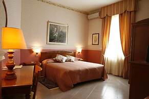 Hotel Miralago
