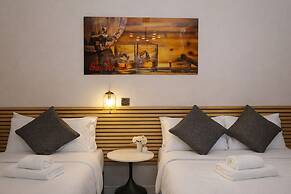 Lovat Hotel