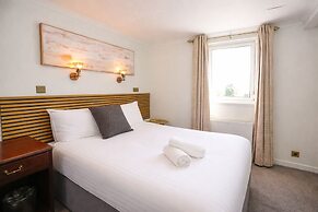 Lovat Hotel