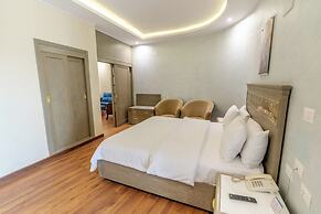 Lotus Luxor Hotel