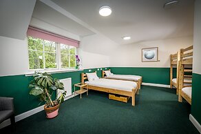 Loch Ness Bunk Inn