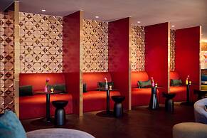 Cardo Brussels, Autograph Collection