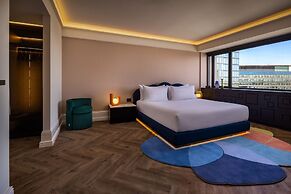 Cardo Brussels, Autograph Collection