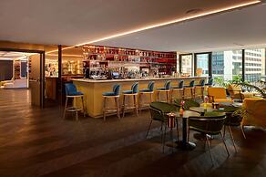 Cardo Brussels, Autograph Collection