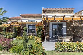 Akrolithos luxury suites