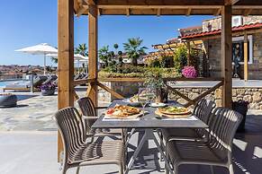 Akrolithos luxury suites