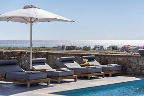 Akrolithos luxury suites
