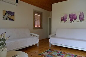 Lukkies Lodge