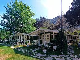 Lukkies Lodge