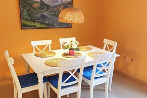 2 Bed Apt Sleeps 5 - Rooftop Terrace, Wifi