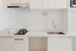 Nice and Elegant 2BR at Sky House BSD Apartment
