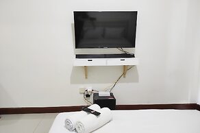 Simply Homey Studio at Vida View Apartment