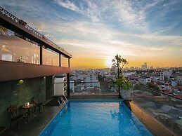 GM Premium Hotel