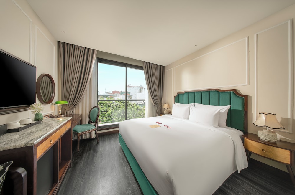 GM Premium Hotel