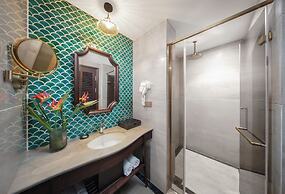 GM Premium Hotel