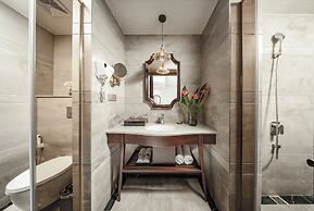 GM Premium Hotel