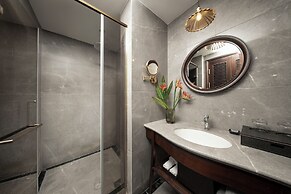 GM Premium Hotel