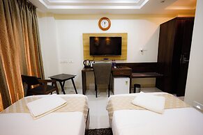 M Square Hotel