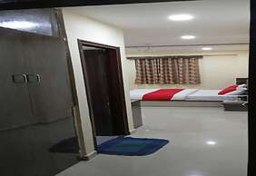Hotel The Grand
