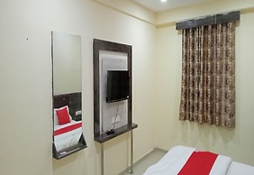 Hotel The Grand