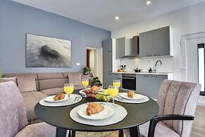 D&A Central Luxury Apartments