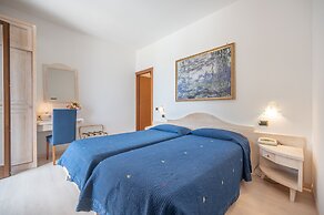 Hotel Laguna