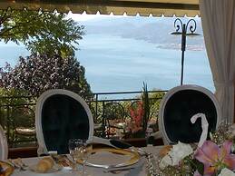 Hotel Laguna