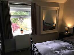 Cottage Hurst Green Sleeps 4, Views