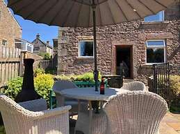 Cottage Hurst Green Sleeps 4, Views