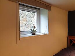 Cottage Hurst Green Sleeps 4, Views