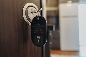 Umut Apartments