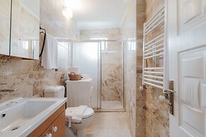 Umut Apartments