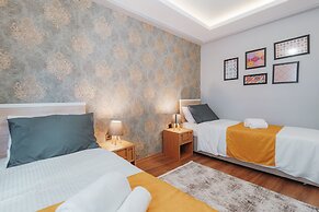 Umut Apartments