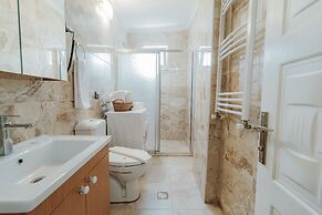 Umut Apartments
