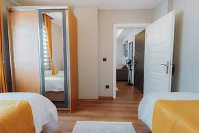 Umut Apartments