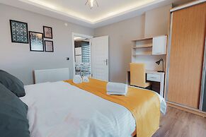 Umut Apartments