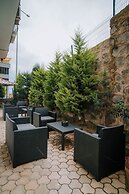 Umut Apartments
