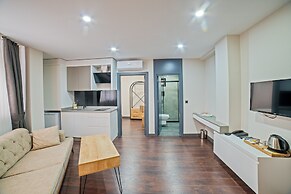 City Moonlight Apart Hotel