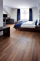 Schlotzeria Hotel I Cafe I Eis