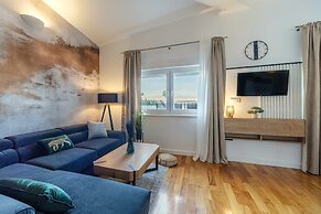 Apartments Tomy