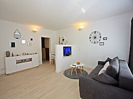 Apartments Tomy