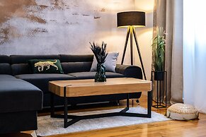 Apartments Tomy