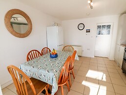 Malltraeth Cottage