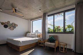 Leaf Beachfront Hotel Da Nang