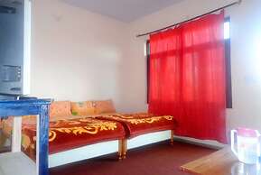 Goroomgo Snow View Guest House Kausani