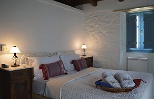 Lithos Stone Suites